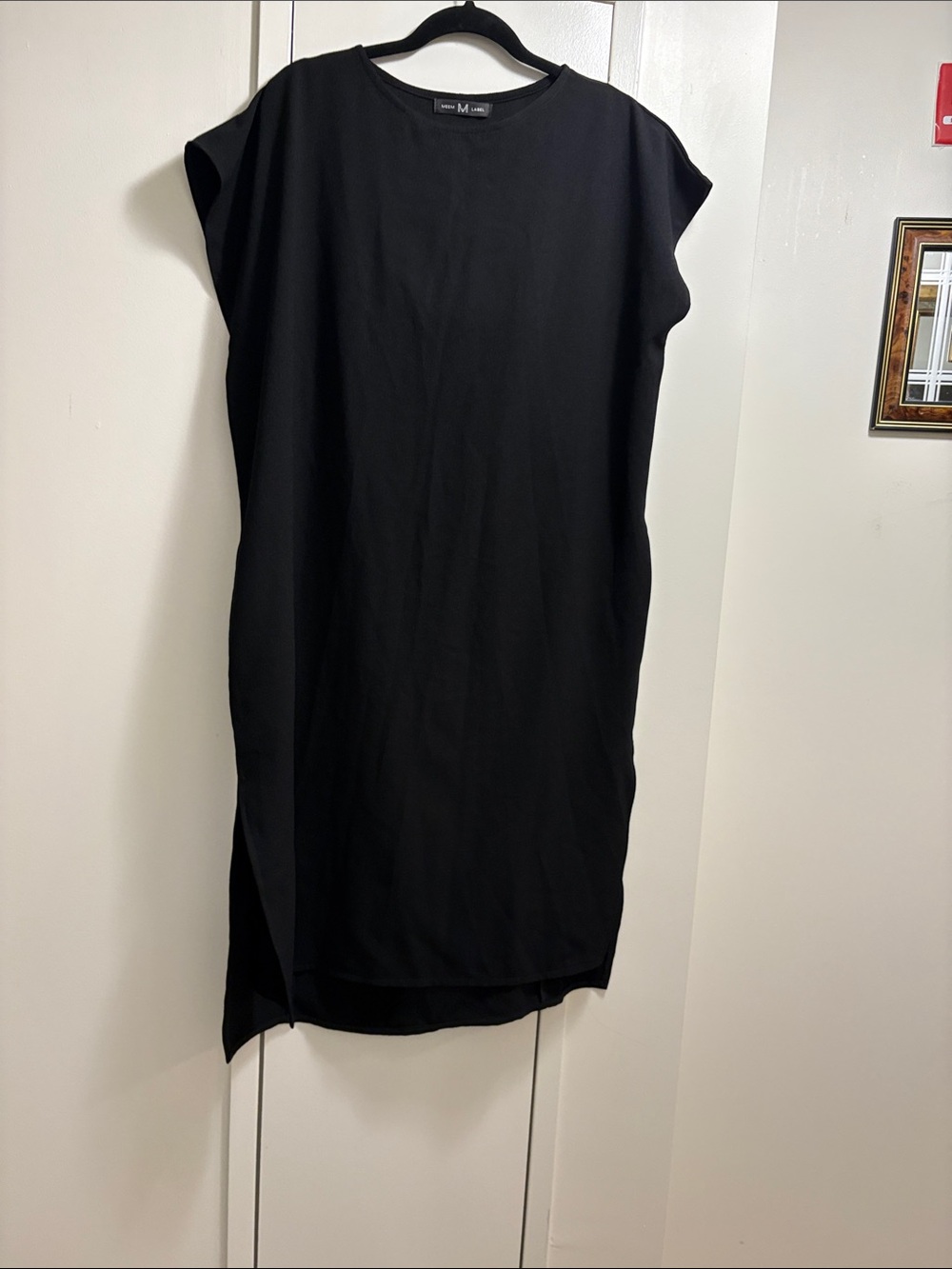 Meem Label Black Cap-Sleeve Midi Shift Dress